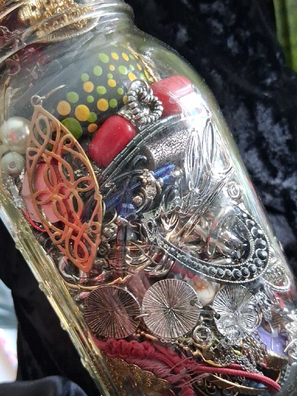 Jewelry Jar Lot Of Mixed Bracelets Earrings Necklaces & Rings - Picture 6 of 14